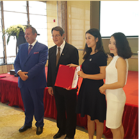 與塞浦路斯總統(tǒng)親切會晤